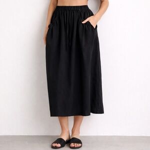 Elegant Black Women's Skirt